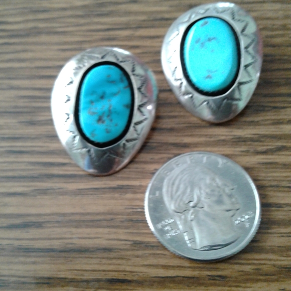 Vintage Navajo Turquoise Clip Earrings Native American - Picture 8 of 9